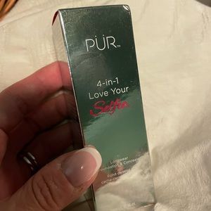 PUR 4-in-1 Love Your Selfie